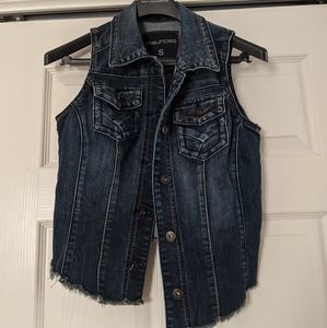 Jean Vest